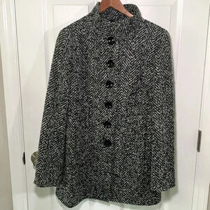 Ann Taylor black and white wool winter coat size 4